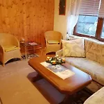 Am Fritzschberg Апартаменты Брайтенбрунн