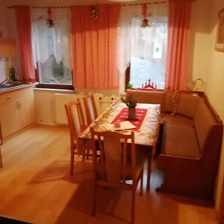 Am Fritzschberg Apartment *